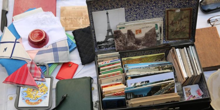 Flea markets, auctions, shows … where to hunt in Ile-de-France this weekend