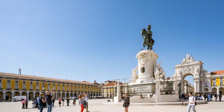 mistakes to avoid before buying a home