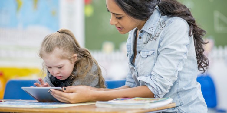 Recruitment of 600 AESH in Île-de-France