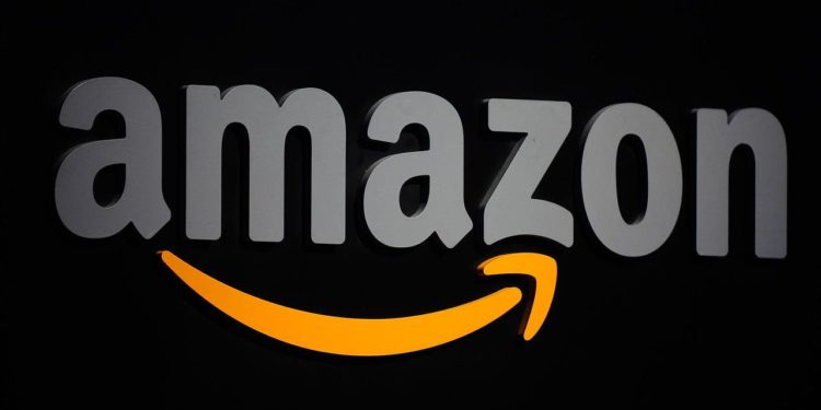 Mounir Mahjoubi accuses Amazon of destroying thousands of jobs in France