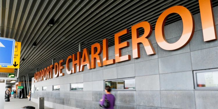 Airport: Charleroi-Lille, between war and peace