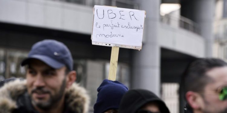 The unions want to 'make Uber crumble under the files' to the industrial tribunals following the judgment of the Court of Cassation