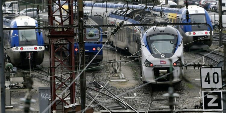 Deconfinement: SNCF and the Center-Val de Loire region are studying several solutions for train users