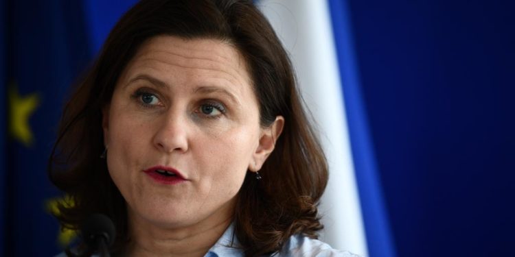 Roxana Maracineanu: “Without the vaccine, no return to normal for sport”