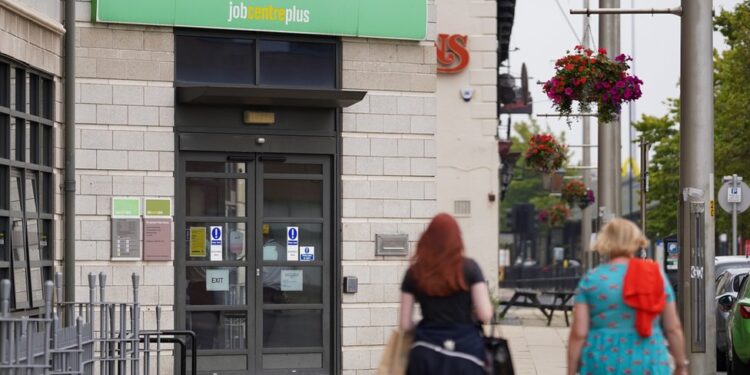 Unemployment rate: how many people are unemployed?