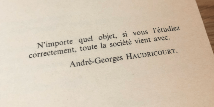Attestations, Joggings, Cafetières : Nos Objets ‘totems’ Du Confinement | Fais Pas Com’ Papa