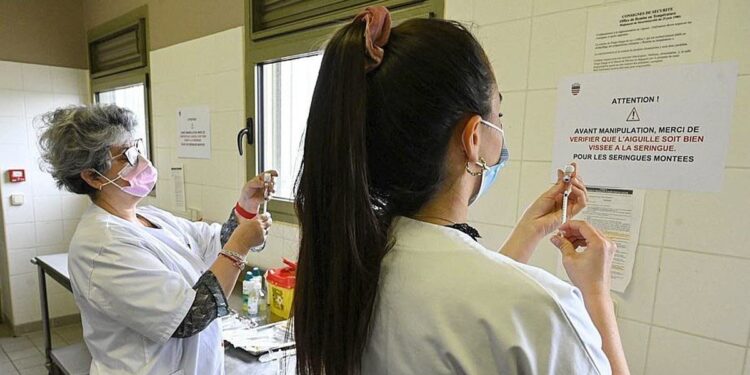 plus de 38 000 nouveaux cas, un record depuis novembre