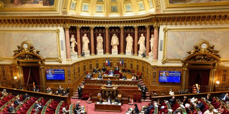 A senatorial resolution intends to guarantee the payment of wages to employees in the event of business bankruptcy