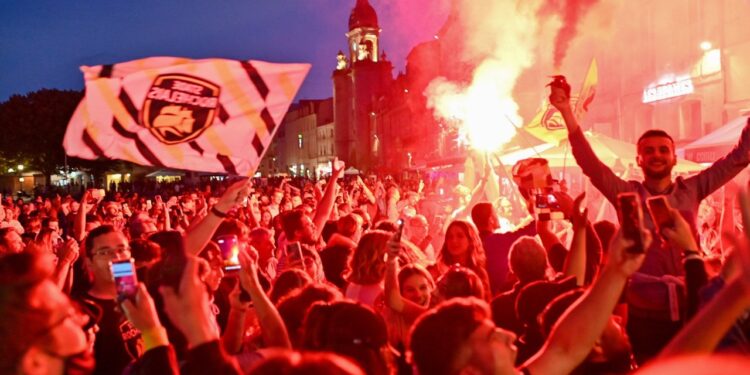 VIDÉO. Ambiance de folie à La Rochelle, après la qualification historique en finale du Top 14