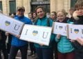 le message des manifestants à Cannes en soutien à l’Ukraine