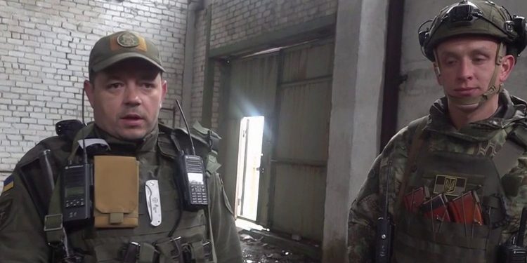 en première ligne avec un bataillon de 400 soldats ukrainiens