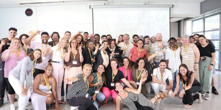 They set up a company of 60 people in Nice to find a job