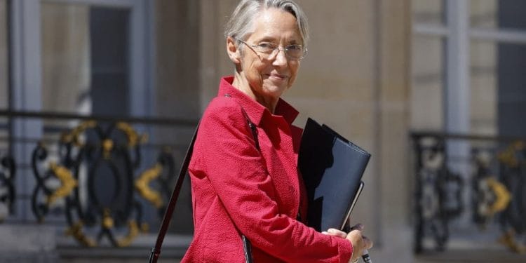 EN DIRECT – Inflation: Elisabeth Borne promet de ne “pas laisser les prix de l’énergie exploser”