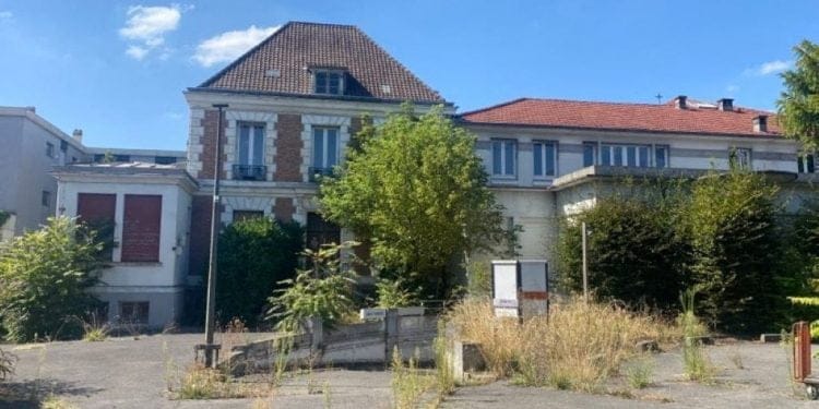 PICTURES.  In Raincy, questions and concerns about the future of the Valère-Lefebvre hospital