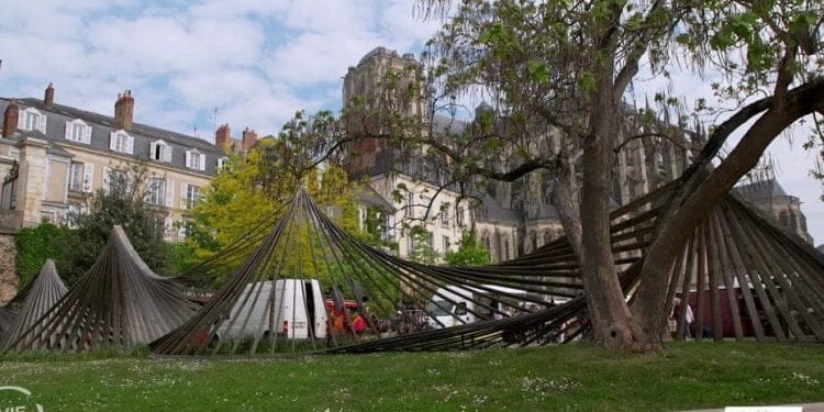 VIDEO. Le Mans fait son show grâce aux artistes