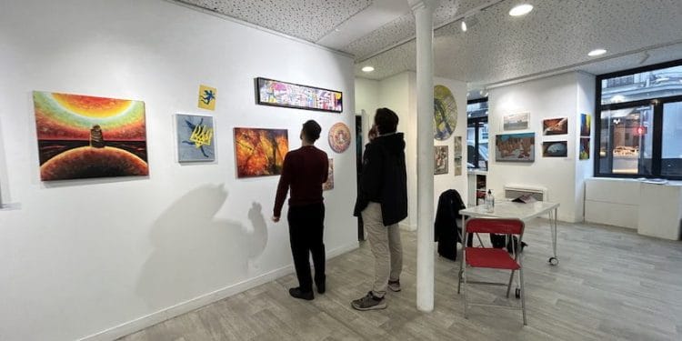 “JAUNE & BLEU”, l’expo qui soutient l’Ukraine depuis Paris