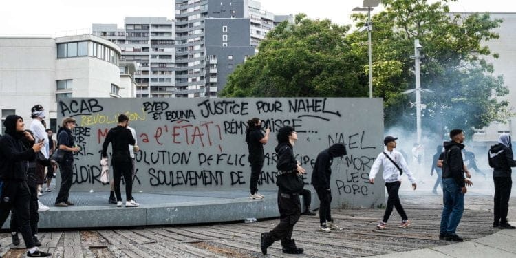 for Philippe Rio, mayor of Grigny, “the reality is that we live on a powder keg”